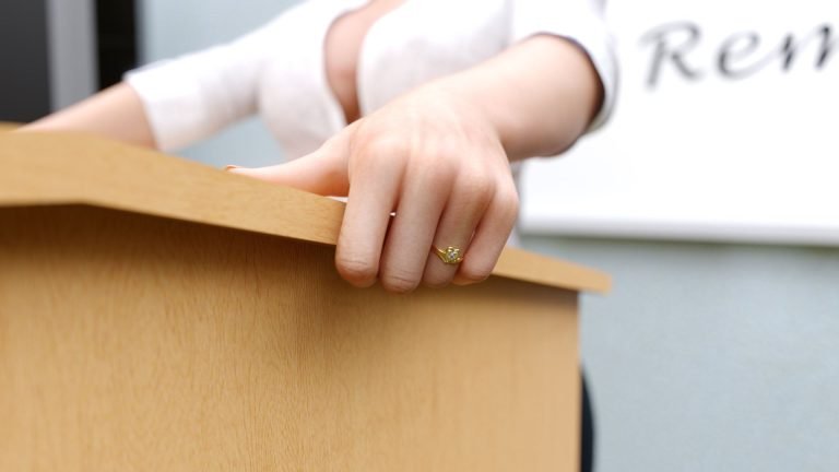 Fall Fable Adult Game Screenshot (1)